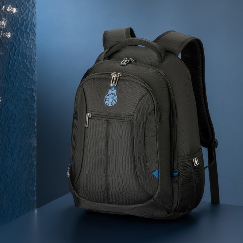 Voyager i business backpack in a christmas foil