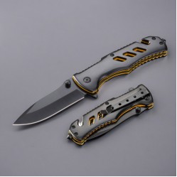 Optima emergency knife with window breaker and belt cutter