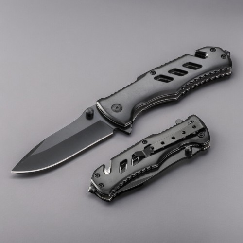 Optima emergency knife with window breaker and belt cutter