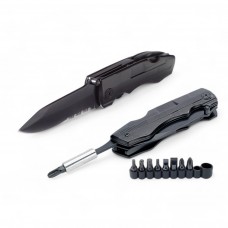 Multifunctional repair tool with a set of torx screwdriver bits